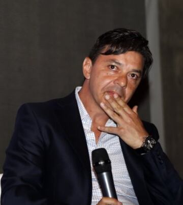 Presentacion del Libro de Marcelo Gallardo.