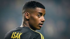 Why did Alexander Isak choose Borussia Dortmund over Real Madrid?