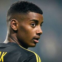 La razón por la que el AIK aceptó la oferta del Borussia por Isak