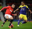 Smalling, del United, se disculpa por disfrazarse de terrorista