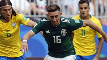 El mediocampista de la Selección Mexicana apareció en el cuadro de los 11 mejores, equipo en el que aparecen cinco jugadores del Porto Campeón.