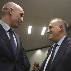 LaLiga no cede un domingo de enero para la Supercopa