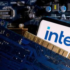 Investors go wild: Intel soars after shocking split rumors