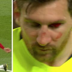 El manotazo de Smalling que dejó a Messi con esta cara