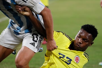 Colombia gana con gol de Fuentes y pasa a la siguiente fase del Sudamericano. 