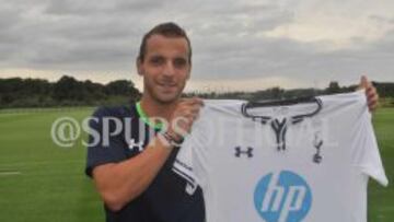 El Tottenham confirma la llegada de Roberto Soldado