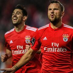 El Benfica vuelve a ganar y sigue su persecución al Oporto