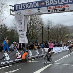 Ángel Fuentes se impone en una vibrante Aiztondo Klasika
