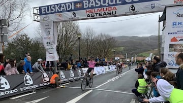 Ángel Fuentes se impone en una vibrante Aiztondo Klasika