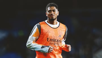 SAN SEBASTIAN, SPAIN - FEBRUARY 26: Jude Bellingham of Real Madrid warms up during the Spanish Cup, Copa del Rey, semi-final football match played between Real Sociedad and Real Madrid at Anoeta stadium on February 26, 2025 in San Sebastian, Spain. (Photo By Irina R. Hipolito/Europa Press via Getty Images)