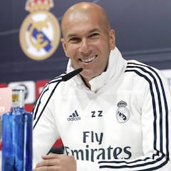 Zidane: "Hay muchos jugadores aquí para hacer caja"