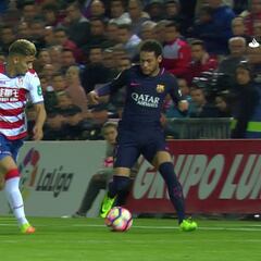 4 caderas rotas, un caño, una espuela... ¿Neymar o Maradona?