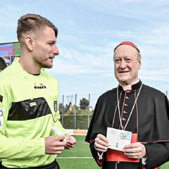 Immobile arbitró un partido entre empleados de la Lazio y el Vaticano