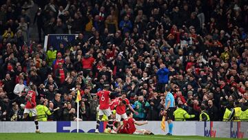 Los jugadores del United celebran un gol en Old Trafford.