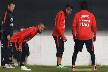 Arturo Vidal se integró a las prácticas de la Roja