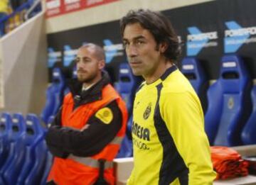 Robert Pirés en el homenaje a Marcos Senna en el Villarreal