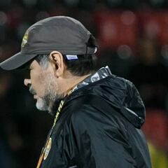 Maradona sufriría de depresión por problemas personales