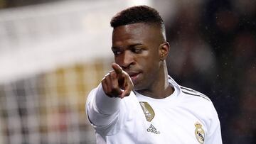 Real Madrid: Vinicius taking notes on Raheem Sterling, Mo Salah and Sadio Mané