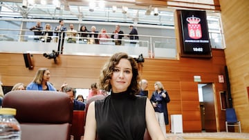 La presidenta de la Comunidad de Madrid, Isabel D¨ªaz Ayuso, durante una sesi¨®n plenaria, en la Asamblea de Madrid, a 23 de junio de 2022, en Madrid (Espa?a). El tema central de este pleno es la explicaci¨®n de la presidenta de la Comunidad de Madrid sobre la designaci¨®n del consejero de Educaci¨®n y Universidades como vicepresidente. En otro orden de cosas, tambi¨¦n debaten las enmiendas a la totalidad al Proyecto de Ley de Archivos y Documentos de la Comunidad de Madrid; y la protecci¨®n de los derechos de las personas LGTBI, con motivo de la pr¨®xima celebraci¨®n del D¨ªa del Orgullo.
23 JUNIO 2022;GOBIERNO DE MADRID;GOBIERNO AUTON?MICO;PRESIDENTA;CAM;PP;PARTIDO POPULAR;
Carlos Luj¨¢n / Europa Press
23/06/2022