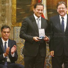 El Valencia distinguido por la Generalitat en su Centenario