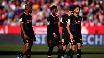 GIRONA, SPAIN - FEBRUARY 05: Yunus Musah of Valencia CF looks on during the LaLiga Santander match between Girona FC and Valencia CF at Montilivi Stadium on February 05, 2023 in Girona, Spain. (Photo by Eric Alonso/Getty Images)