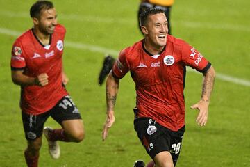 Lobos BUAP venció 1-0 al León en la presentación de Ignacio Ambriz como técnico de 'La Fiera'. En un duelo que se suspendió por varios minutos debido a una tormenta, el cuadro 'licántropo' consiguió su segunda victoria en el torneo Apertura 2018 y de paso le arruinó la presentación a Nacho Ambriz.