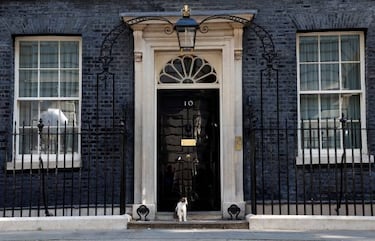 ?Cunto cobra el primer ministro britnico y por qu vive en el 10 de Downing Street?