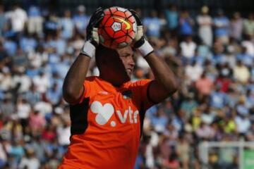 Fue el arquero menos batido del torneo y tuvo buenas actuaciones.