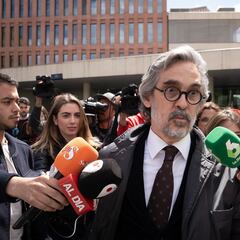 El abogado de Alves: “Le toca el culo en varias ocasiones... ella le busca”
