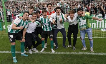 La fiesta conjunto racinguista tras el ascenso a segunda.