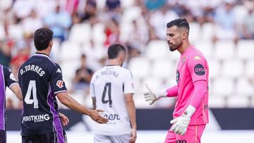 Guilherme en el partido Albacete-Real Valladolid.