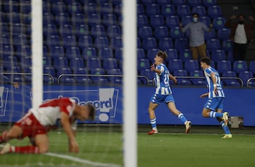 Noel López celebra su gol al Celta B, el primero con el Depor en el día de su debut.