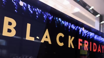 Black Friday is here and so that you don’t miss the deals, this is your one-stop location for store and supermarket hours so you can snag the best deals.
