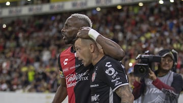 Jugadores del Atlas festejan un gol en el Clausura 2023