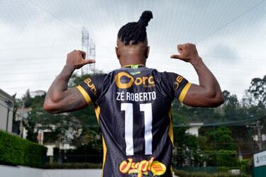 Zé Roberto desempolva los botines para disputar el Mundial de Fútbol 7