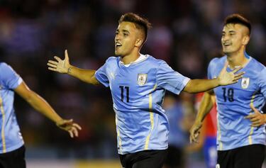 (Montevideo, 1996), exjugador del Villarreal y del Racing de Santander, fue encontrado sin vida el pasado 8 de marzo en un arroyo, donde fue visto por última vez intentado cruzarlo a nado. Tan solo tenía 25 años de edad.