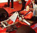 Jacques Villeneuve rueda con el Ferrari de su padre