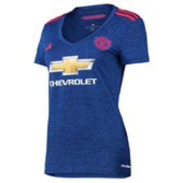 Manchester United present new kit for season 2016/17