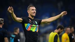 Dzeko hace olvidar a Lukaku