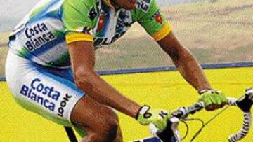 <b>EL LÍDER.</B> La preparación de Óscar Sevilla para el Tour de Francia se ha retrasado en exceso.