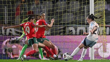 Spain's forward #20 Claudia Pina scores her team's third goal during the UEFA Women's Nations League group A3 football match between Portugal and Spain in Capital do Movel stadium, Pacos de Ferreira on April 4, 2025. (Photo by MIGUEL RIOPA / AFP)