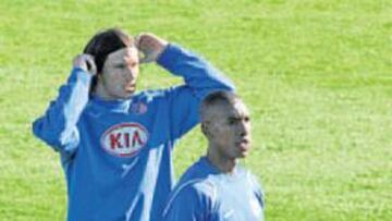 <b>DÚO TITULAR. </b>Azcárate formó junto a Perea en el entrenamiento.