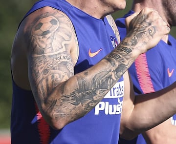 Tatuajes de los jugadores del Atlético y del Real Madrid