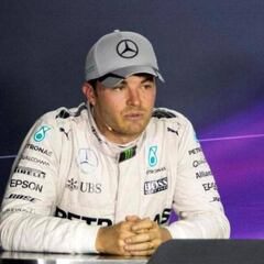 Hamilton y Rosberg se enfrentan tras la carrera en Hungría
