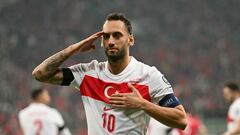 Más difícil todavía para Turquía: Calhanoglu no va a España