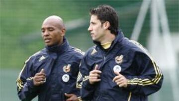 Capdevila con Senna con la selección