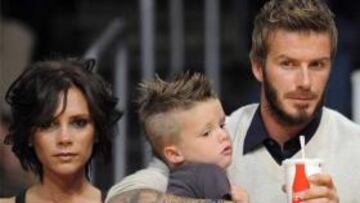 Victoria Beckham regala a David dos microcerdos