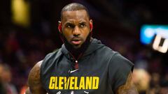 LeBron James ha vuelto a salir en defensa de Colin Kaepernick.