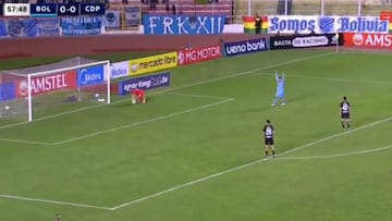 Palestino sufre con un controversial gol y en Chile nadie lo puede creer: el VAR no lo revisó
