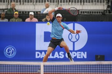 Ex jugador de tenis sudafricano (36 años), que logró su mejor puesto en el ranking ATP en el año 2018, situándose en la quinta posición. En 2017 llegó a la final del Abierto de Estados Unidos, y un año más tarde, a la de Wimbledon. Su primer torneo profesional lo logró en el Future F1 de Botsuana en 2004.